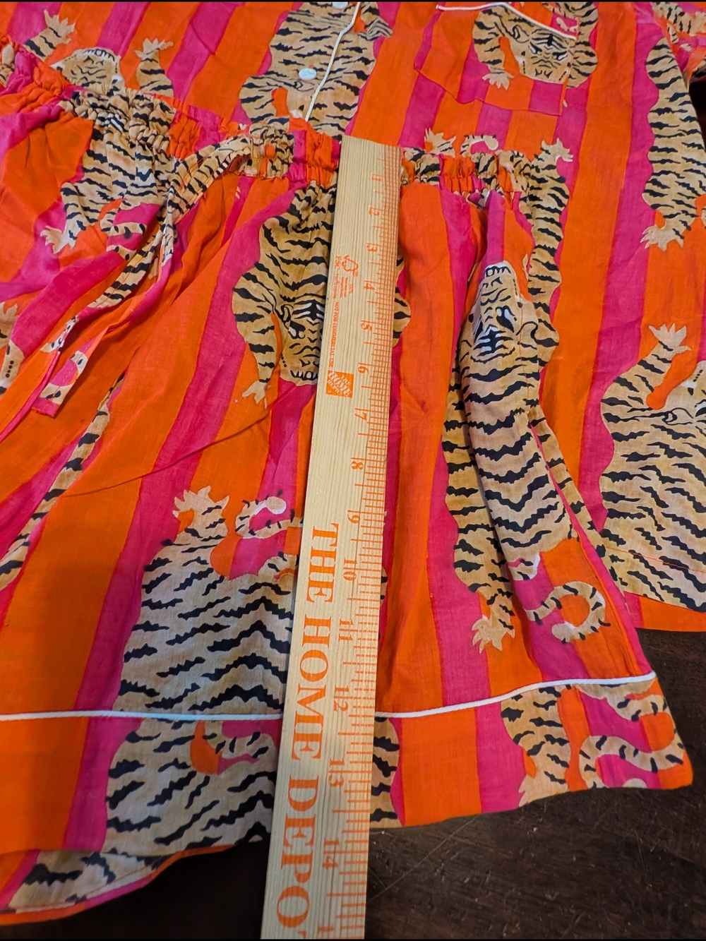 Soothe Our Souls Tibetan Tiger Organic Cotton PJ Set Pink & Orange, Women's L - Picture 2 of 9